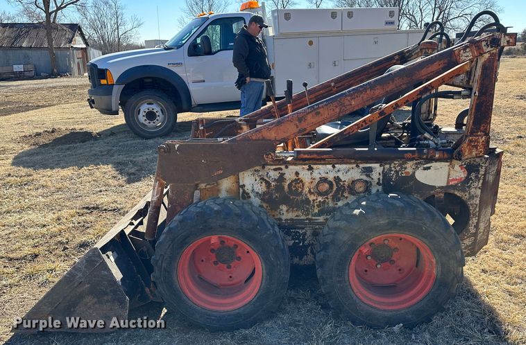 image for item LT9389 Melroe Bobcat 500  skid steer loader