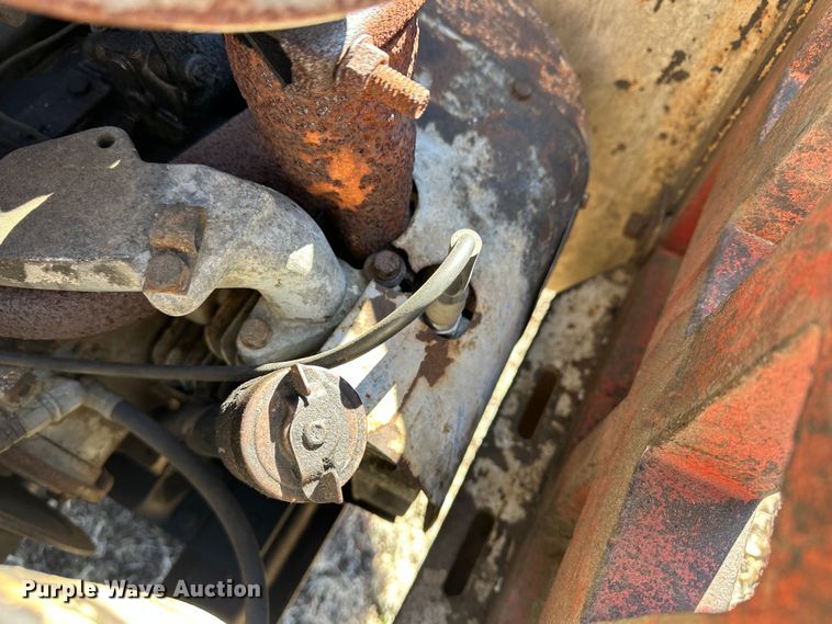 image for item LT9389 Melroe Bobcat 500  skid steer loader