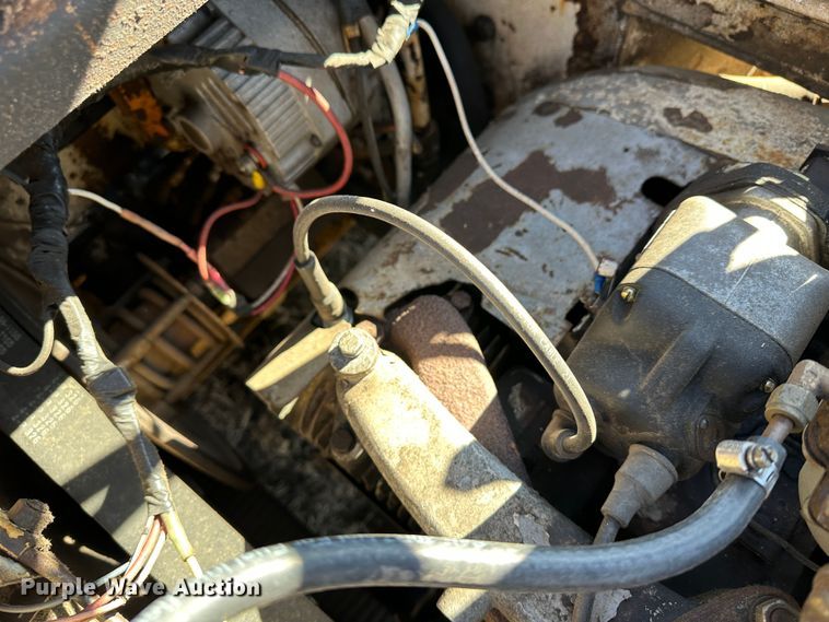 image for item LT9389 Melroe Bobcat 500  skid steer loader