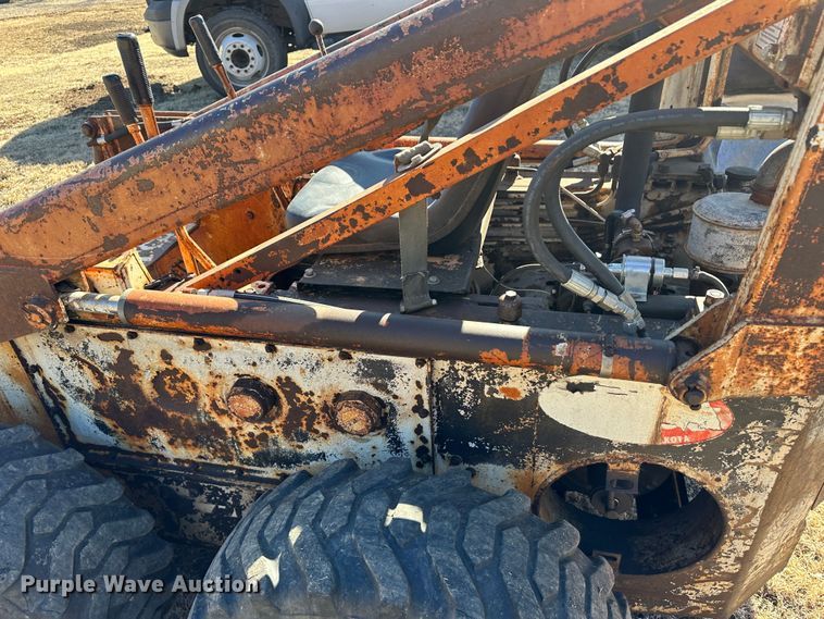image for item LT9389 Melroe Bobcat 500  skid steer loader
