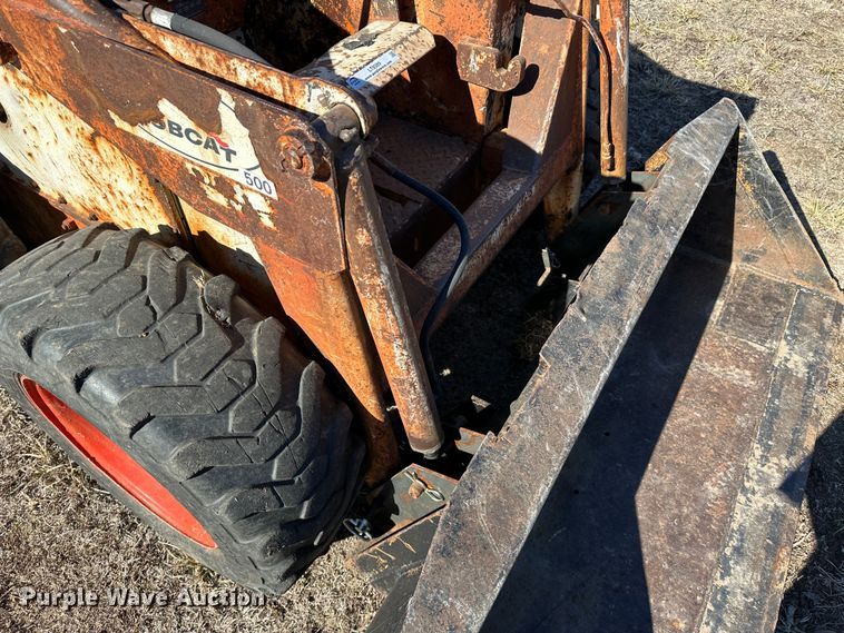 image for item LT9389 Melroe Bobcat 500  skid steer loader