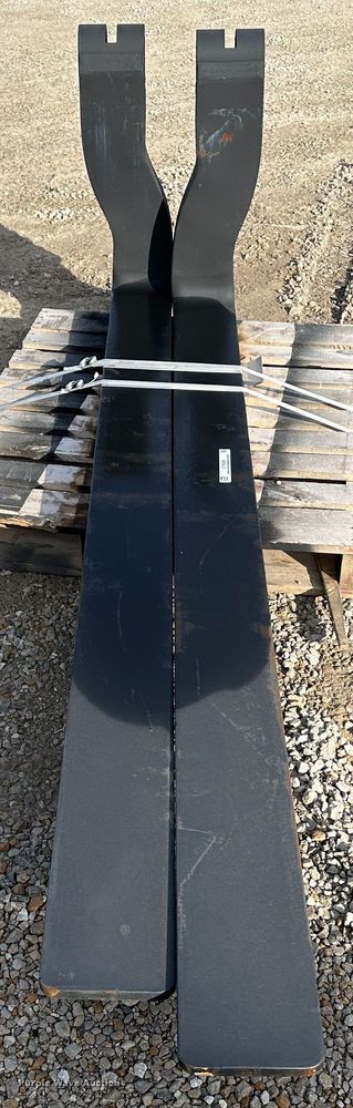 image for item LT9390 8' L forks