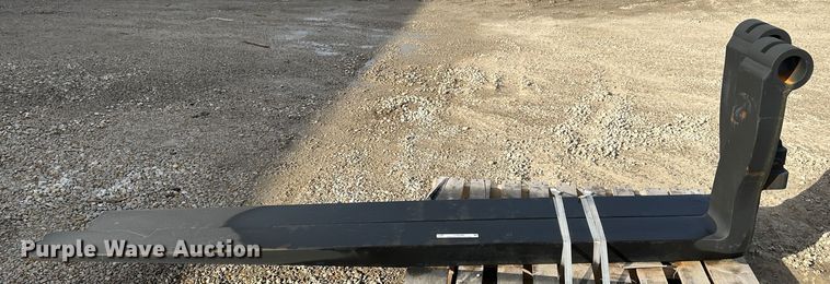 image for item LT9390 8' L forks