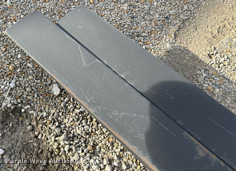 image for item LT9390 8' L forks