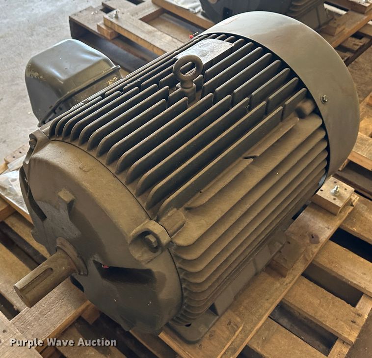 image for item LT9393 (10) electric motors
