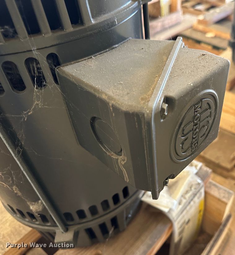 image for item LT9393 (10) electric motors