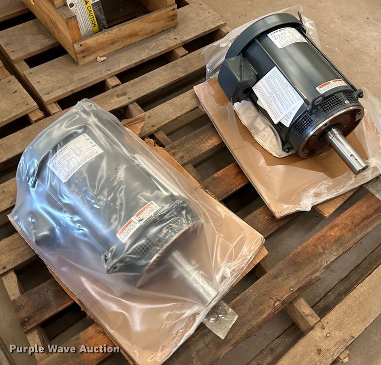 image for item LT9393 (10) electric motors