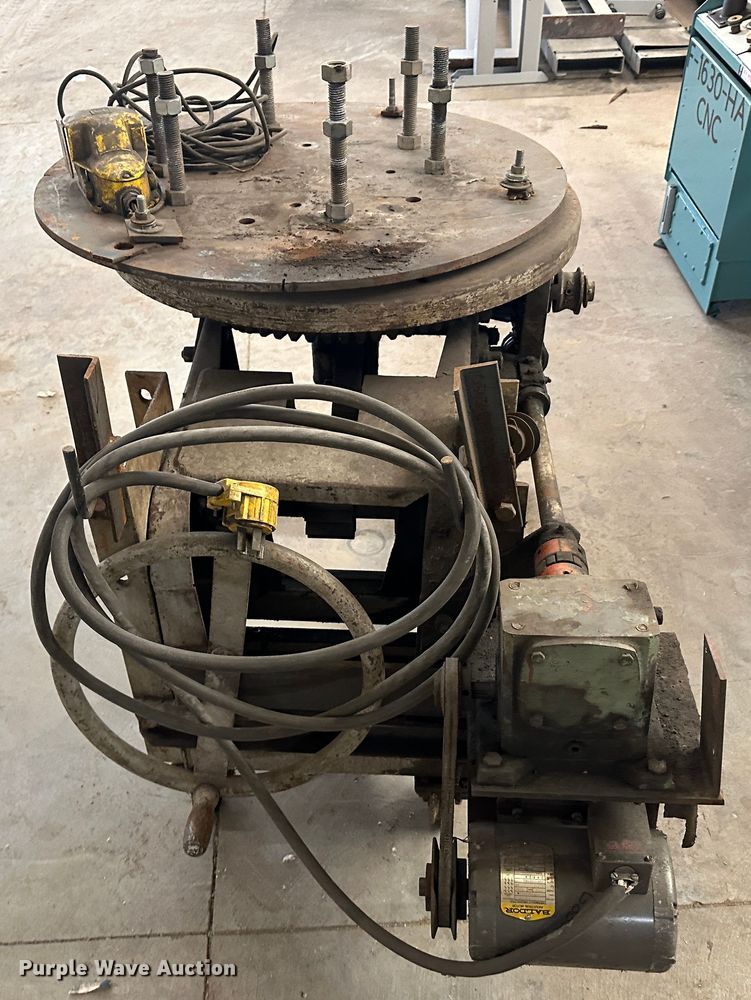 image for item LT9394 Worthington  welding positioner