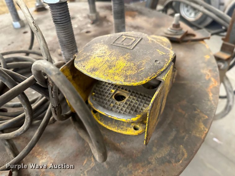 image for item LT9394 Worthington  welding positioner