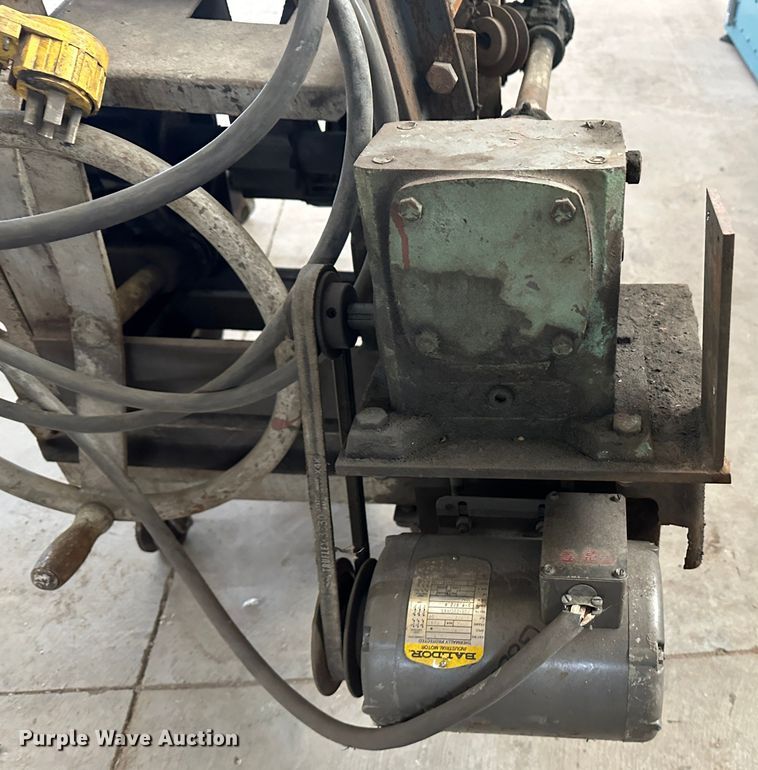 image for item LT9394 Worthington  welding positioner