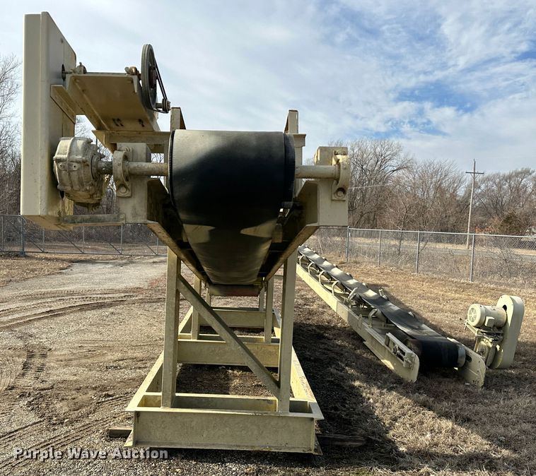 image for item LT9395 (2) conveyors