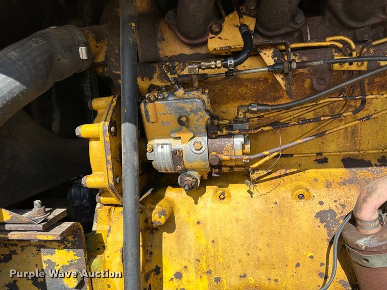 image for item LT9423 1968 John Deere 570  motor grader