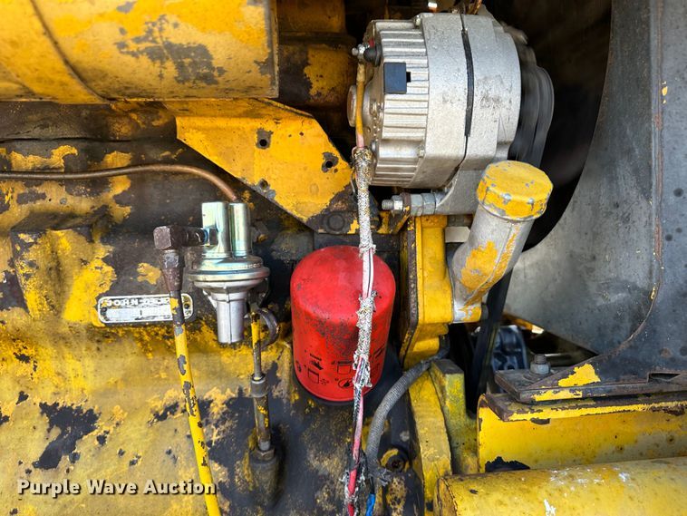 image for item LT9423 1968 John Deere 570  motor grader