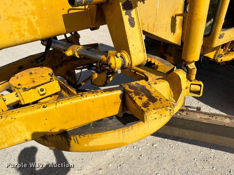 image for item LT9423 1968 John Deere 570  motor grader