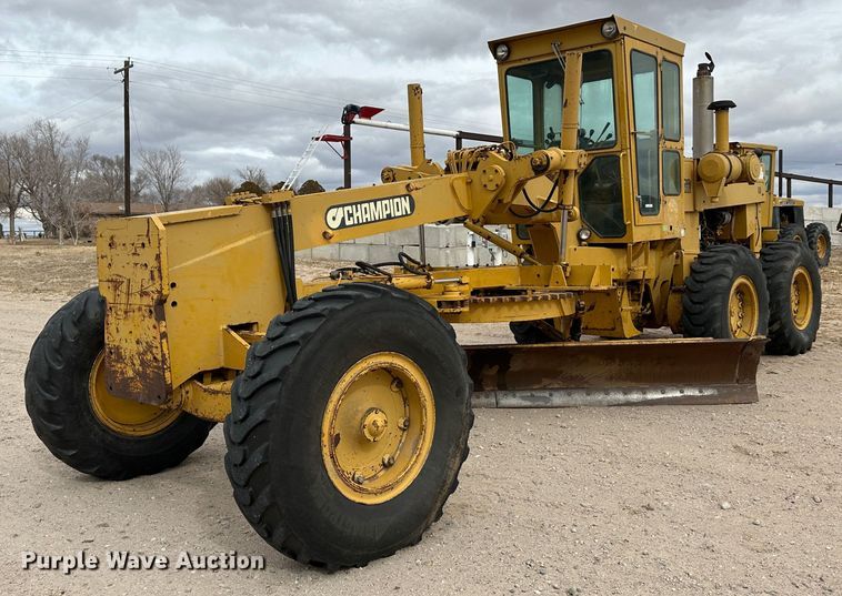 image for item LT9424 1977 Champion  motor grader