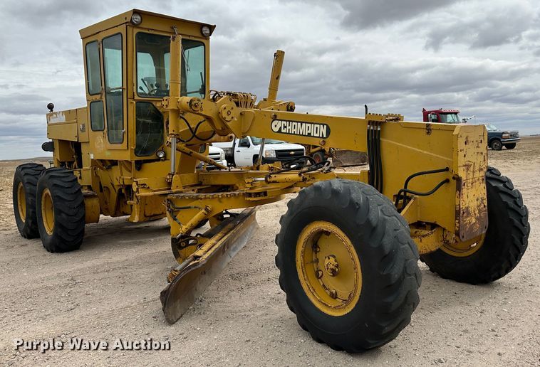 image for item LT9424 1977 Champion  motor grader