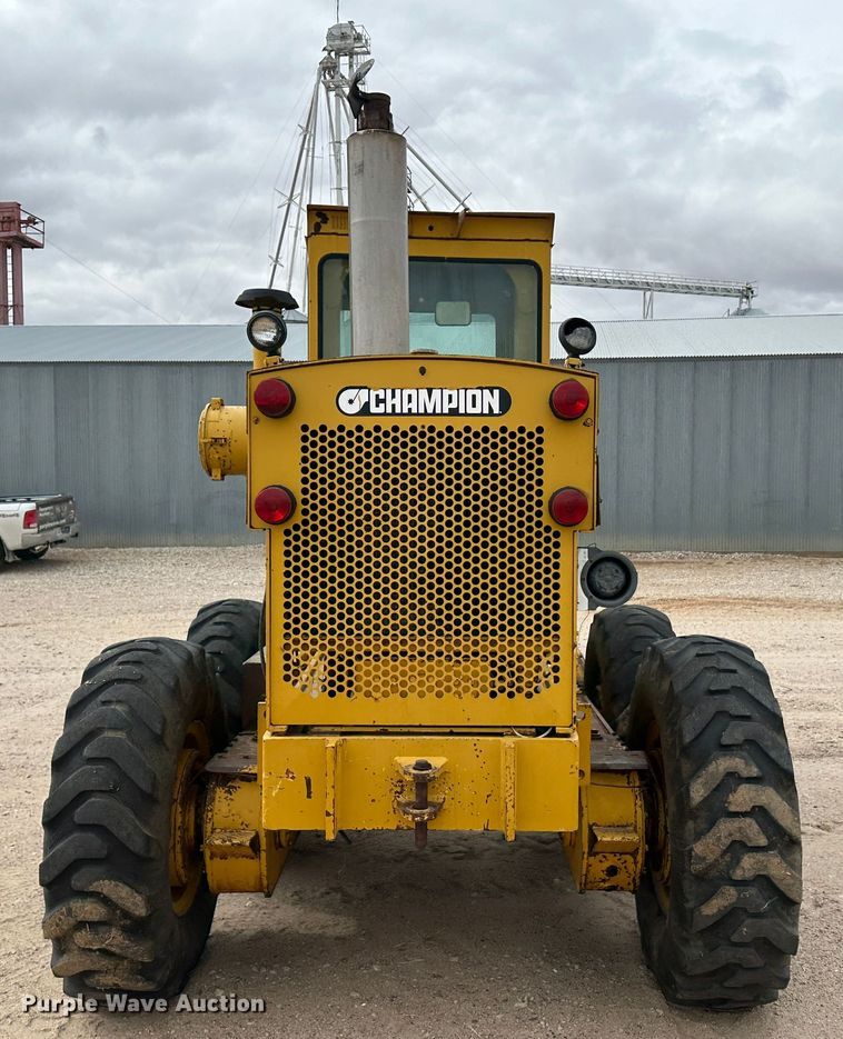 image for item LT9424 1977 Champion  motor grader