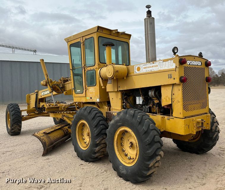 image for item LT9424 1977 Champion  motor grader