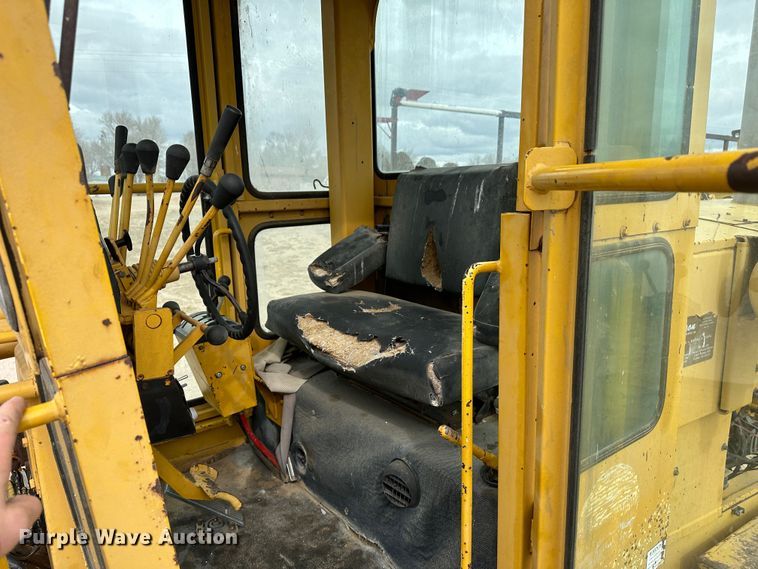 image for item LT9424 1977 Champion  motor grader