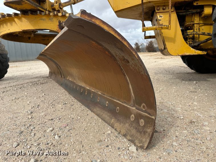 image for item LT9424 1977 Champion  motor grader