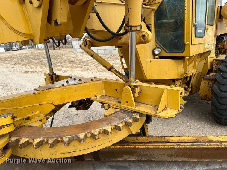 image for item LT9424 1977 Champion  motor grader