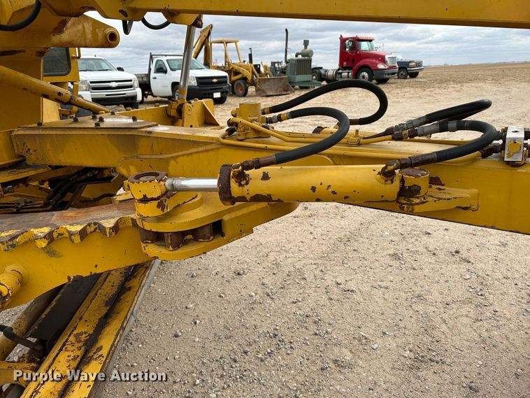 image for item LT9424 1977 Champion  motor grader