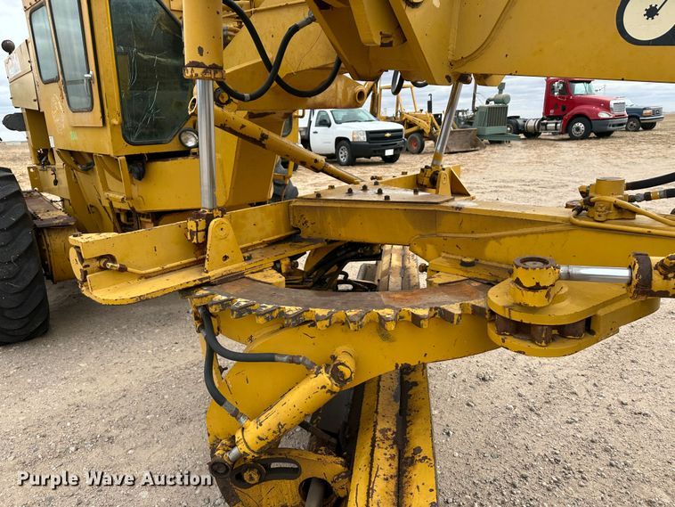 image for item LT9424 1977 Champion  motor grader