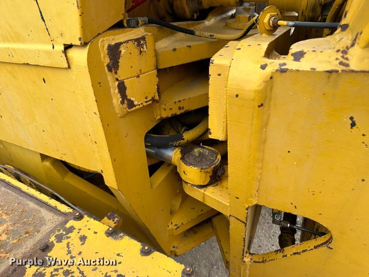 image for item LT9424 1977 Champion  motor grader