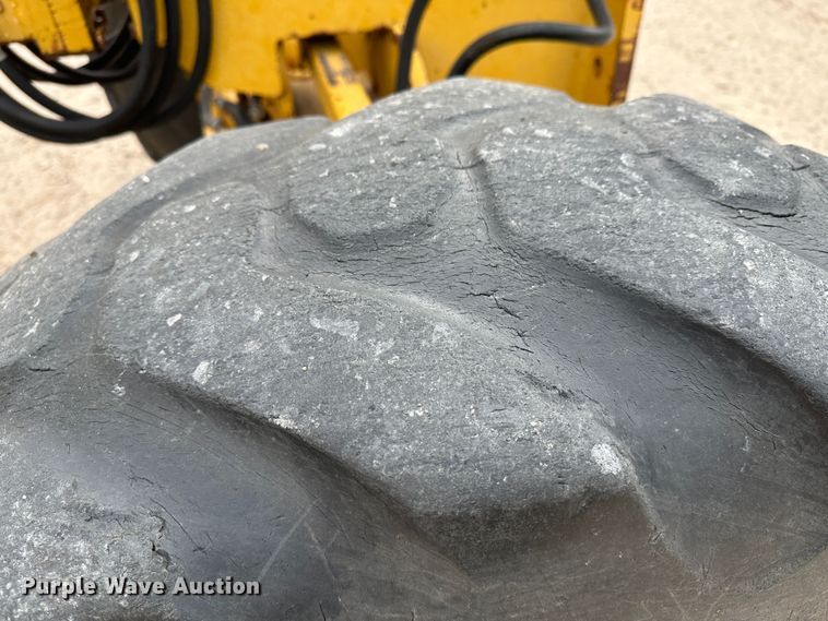 image for item LT9424 1977 Champion  motor grader