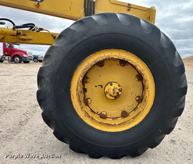 image for item LT9424 1977 Champion  motor grader