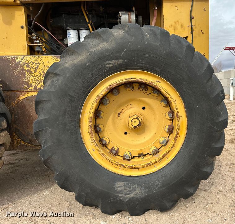 image for item LT9424 1977 Champion  motor grader