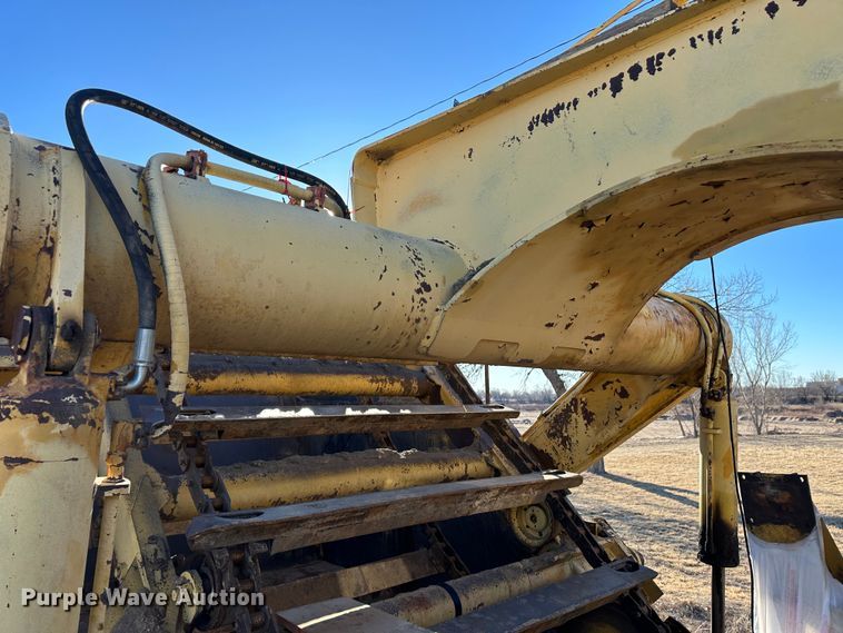 image for item LT9430 Clark 210-HB  elevating scraper