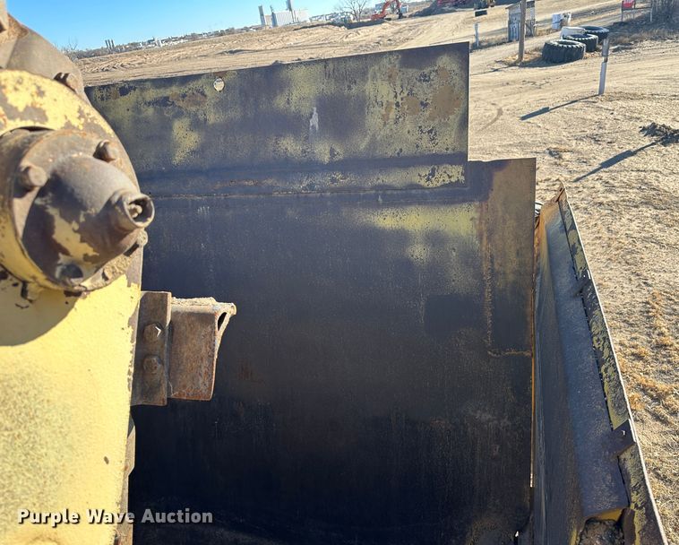 image for item LT9430 Clark 210-HB  elevating scraper