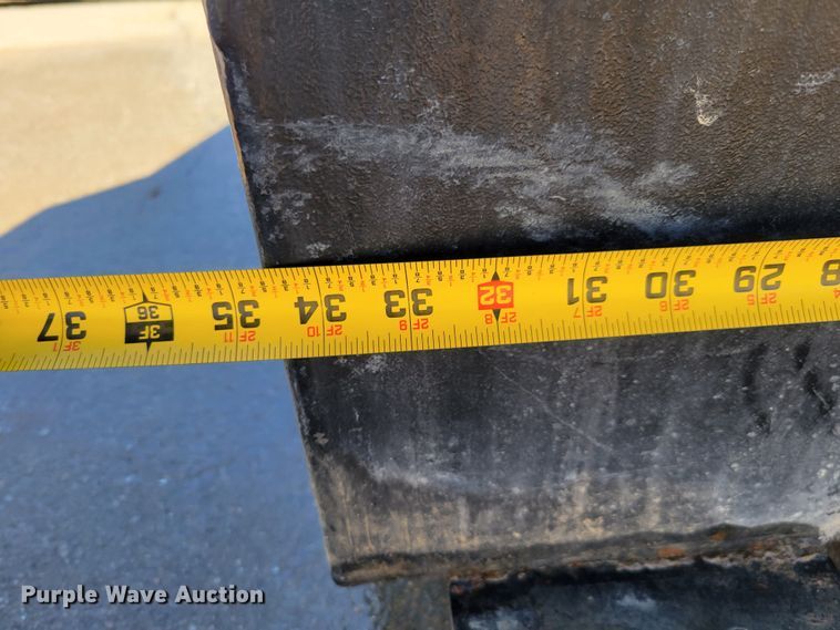 image for item LX9308 Automotive accessories