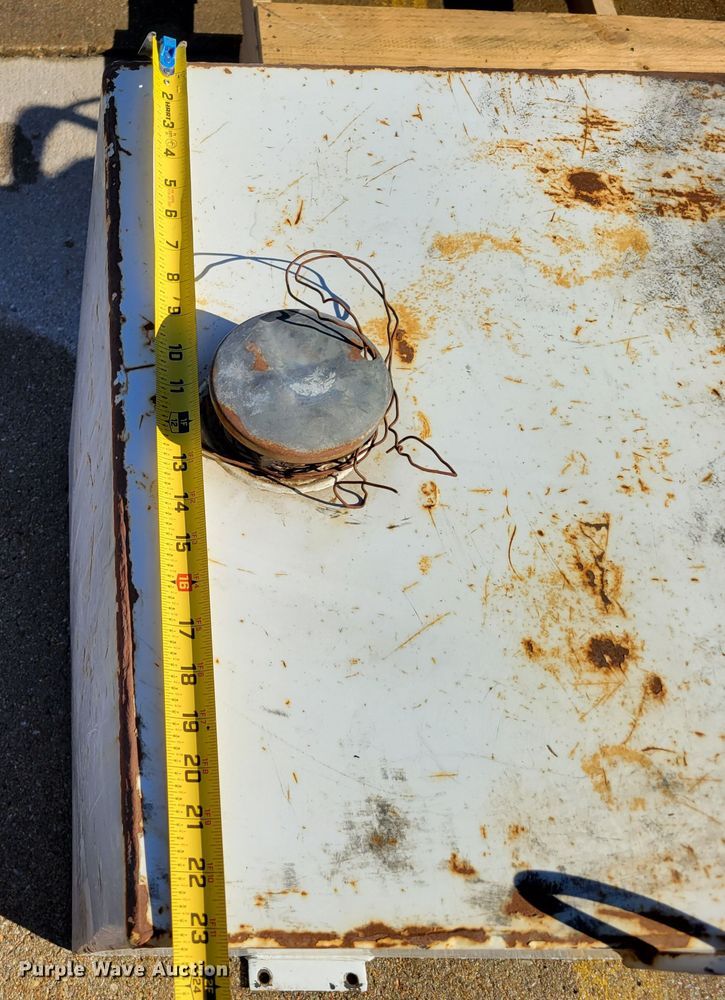 image for item LX9308 Automotive accessories