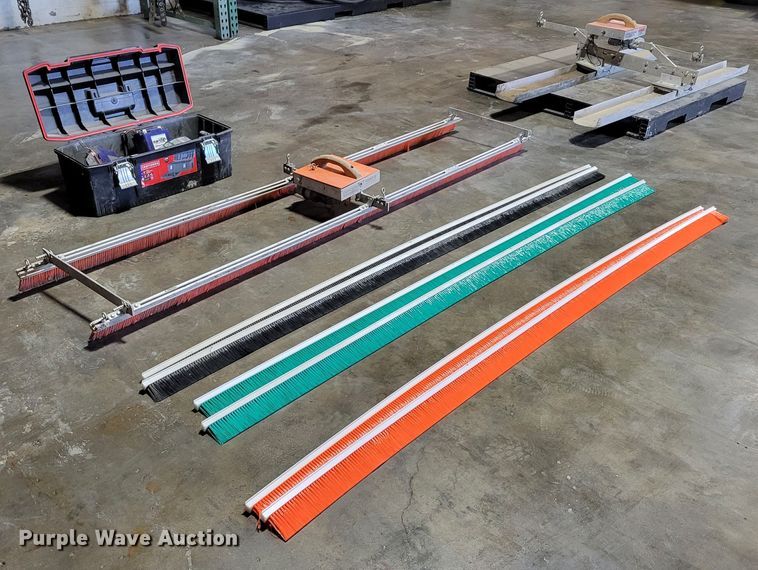 image for item LX9309 Concrete equipment