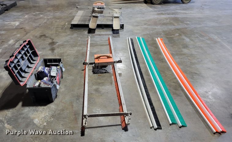 image for item LX9309 Concrete equipment