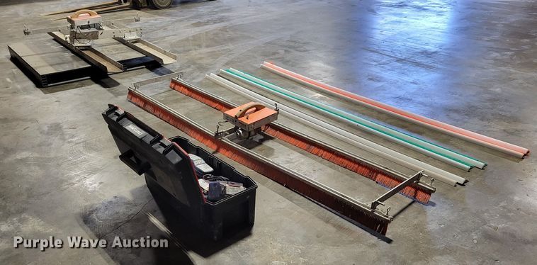 image for item LX9309 Concrete equipment