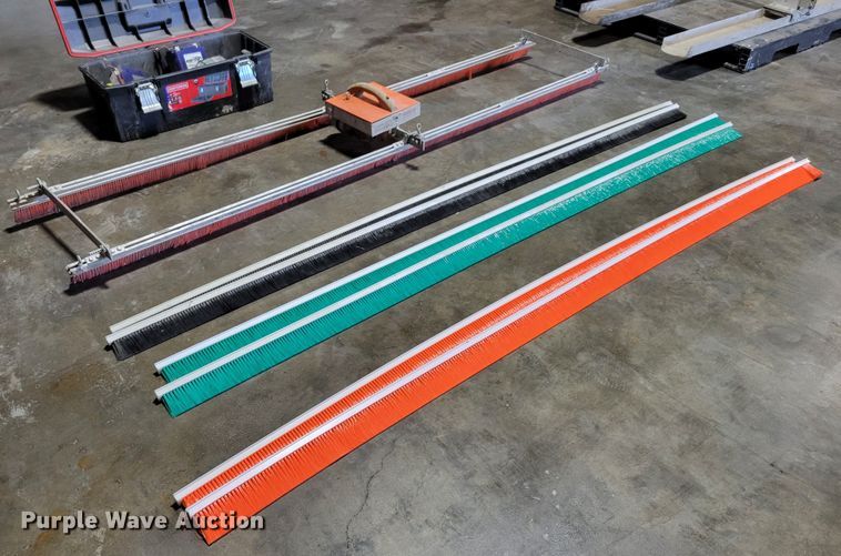 image for item LX9309 Concrete equipment