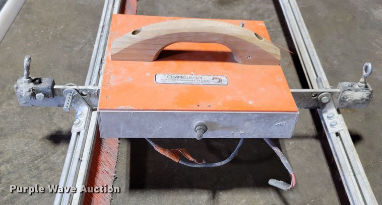 image for item LX9309 Concrete equipment