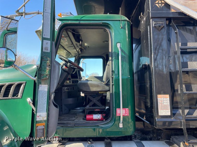 image for item MA9901 2014 Mack GU713  dump truck