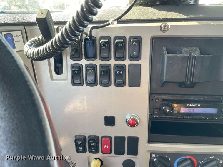 image for item MA9901 2014 Mack GU713  dump truck