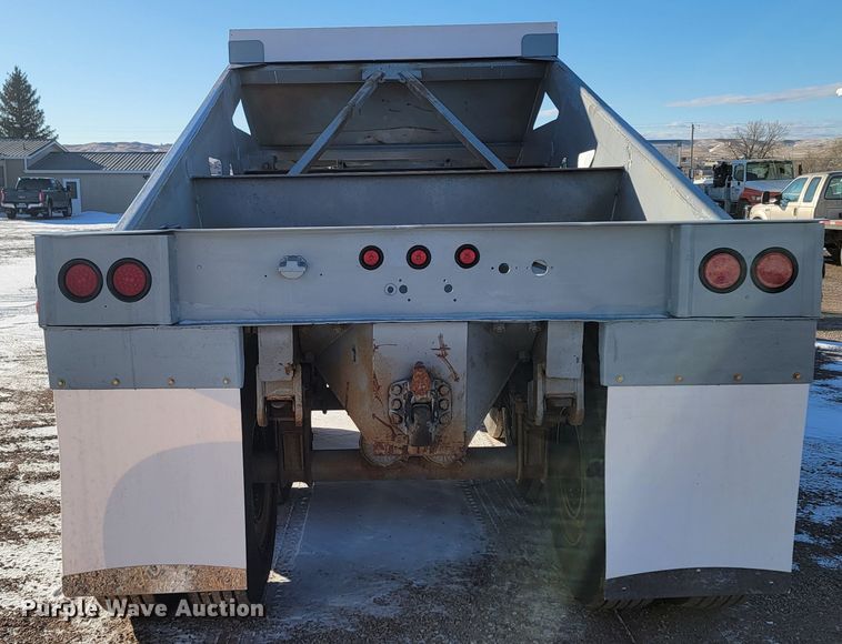 image for item ME9673 1992 Load King 202  bottom dump trailer