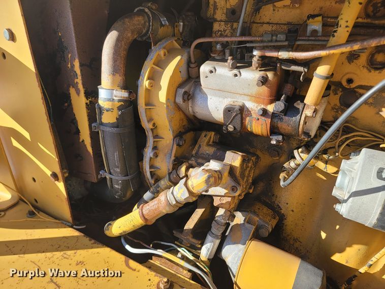 image for item ME9674 Hyster C530A  pneumatic roller