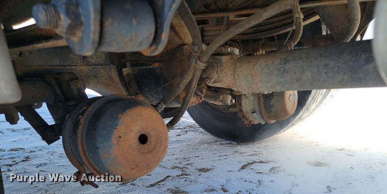 image for item ME9678 2001 Kenworth T300  propane delivery truck