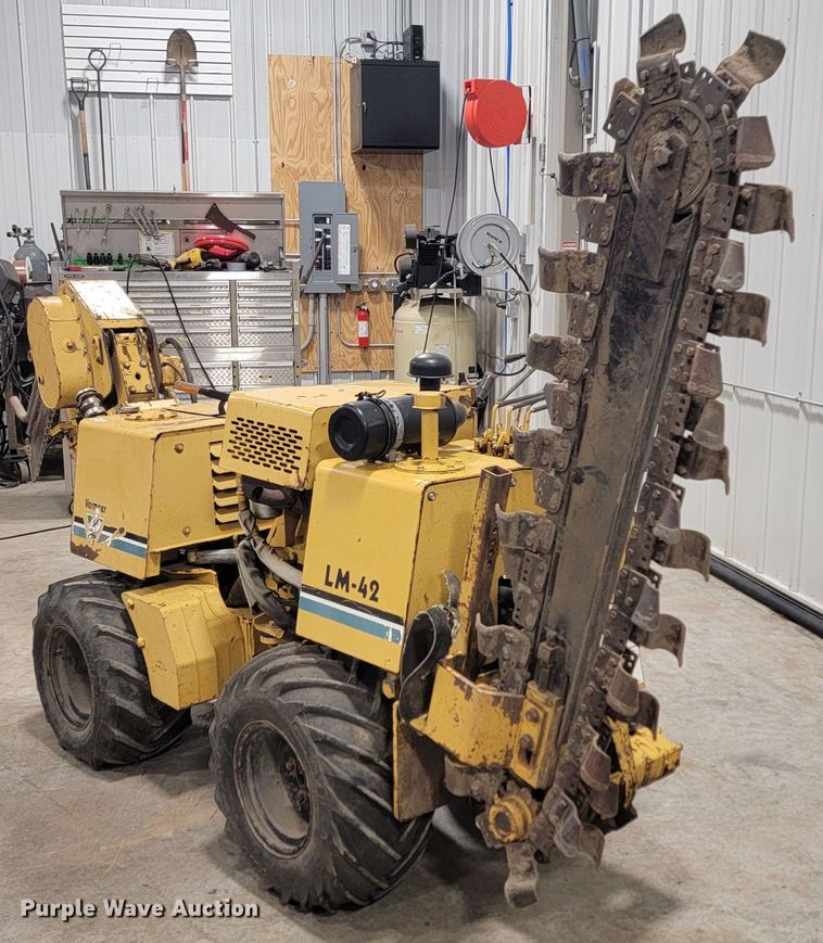 image for item ME9679 1995 Vermeer LM-42  cable plow