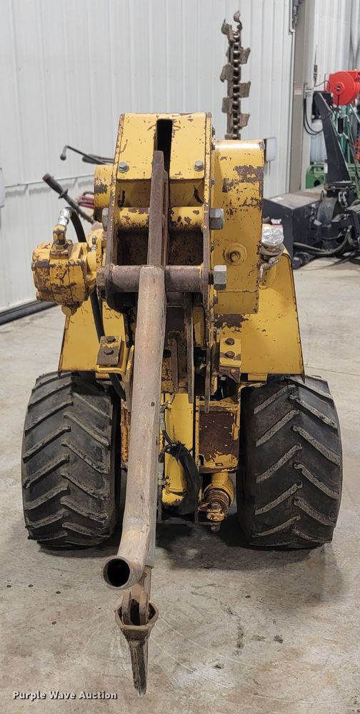 image for item ME9679 1995 Vermeer LM-42  cable plow