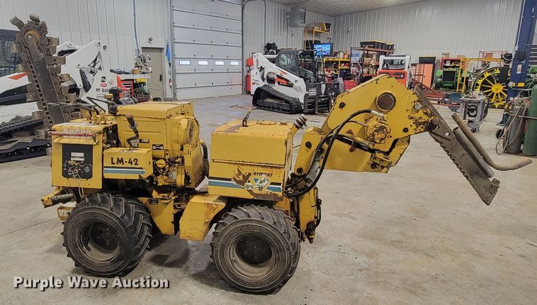 image for item ME9679 1995 Vermeer LM-42  cable plow