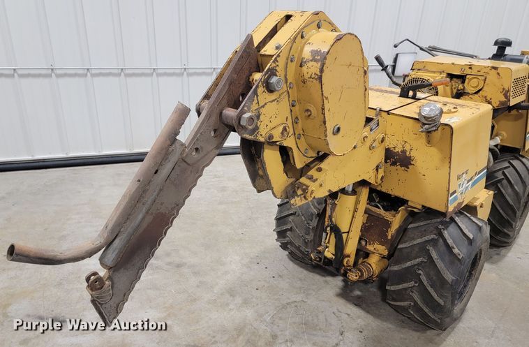 image for item ME9679 1995 Vermeer LM-42  cable plow