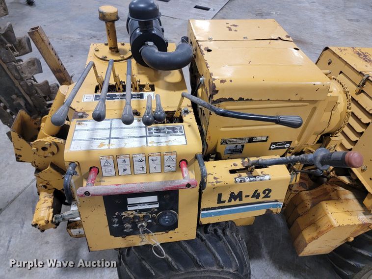 image for item ME9679 1995 Vermeer LM-42  cable plow